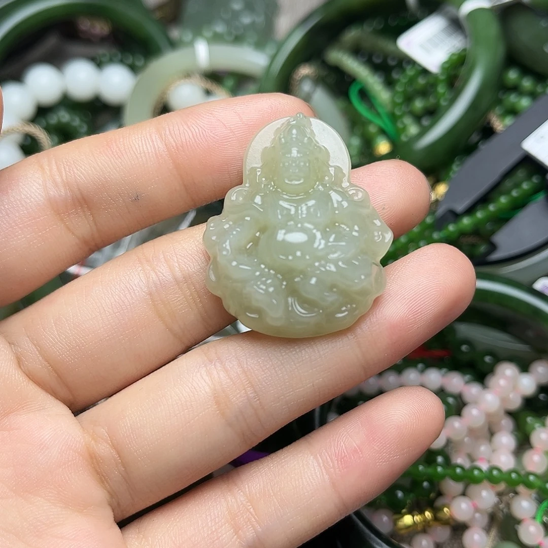 颈饰未镶嵌和田玉