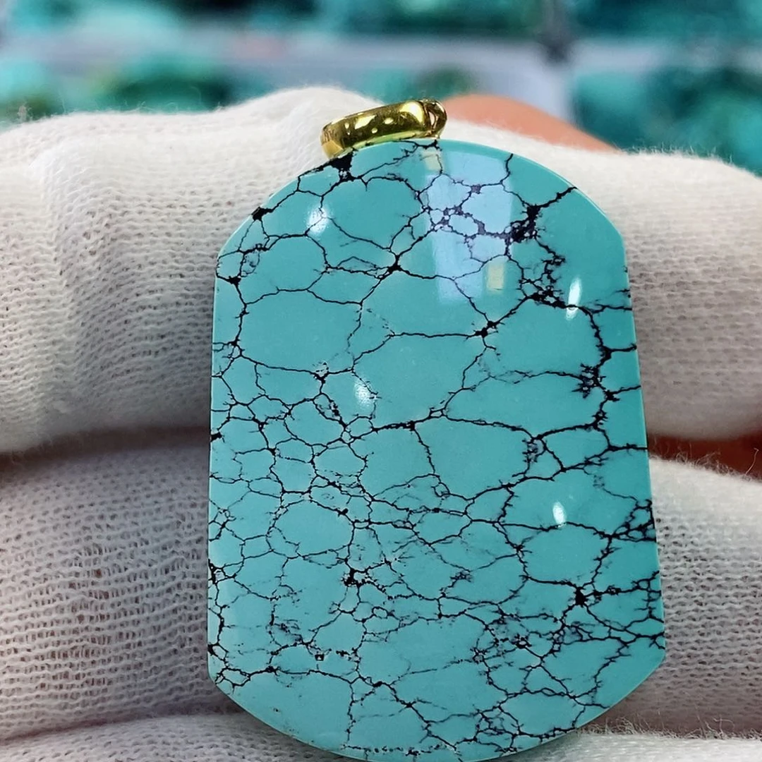 绿松石配饰18K金镶嵌