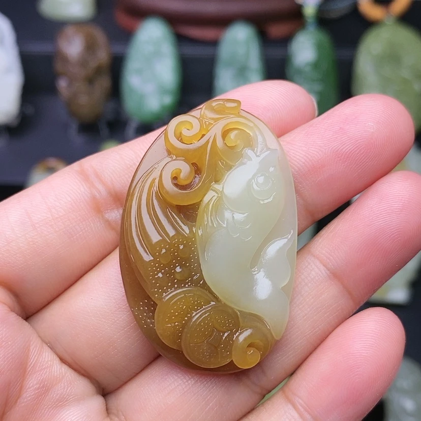 【闪购商品】未镶嵌和田玉挂件深*轴