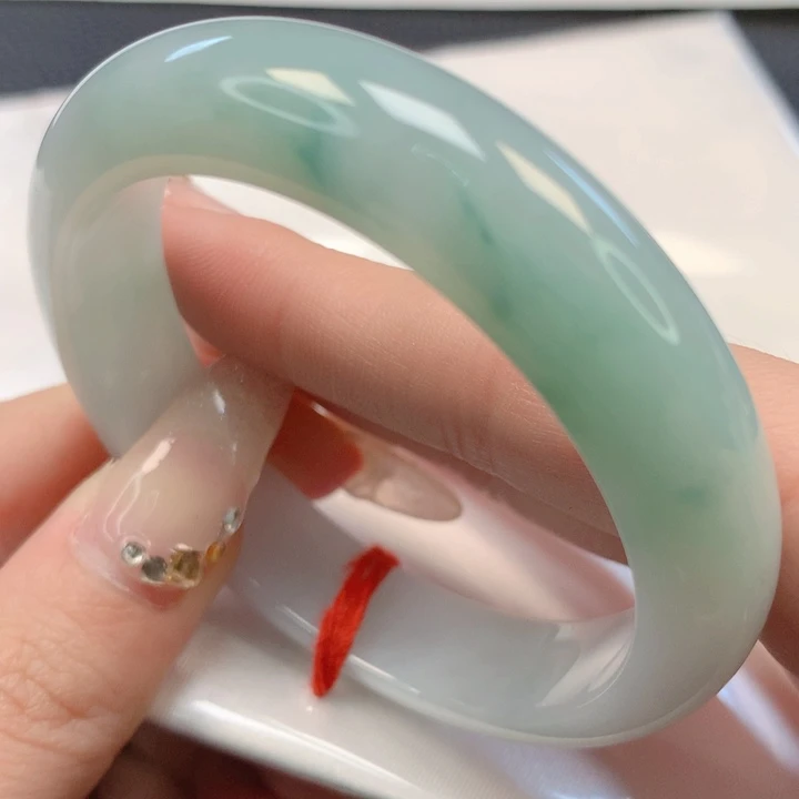 【闪购商品】翡翠手镯未镶嵌52+圈