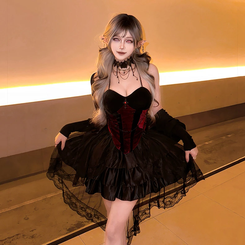 暗黑亚文化性感哥特风拖尾吊带短裙展现纯欲风格