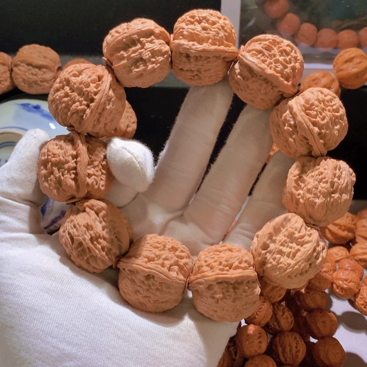 超***箭文玩核桃手串白狮子