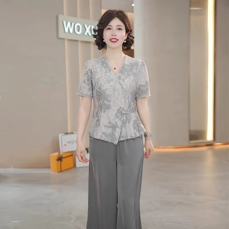 妈妈夏装短袖小衫洋气套装2025新款中老年女装时尚t恤上衣两件套