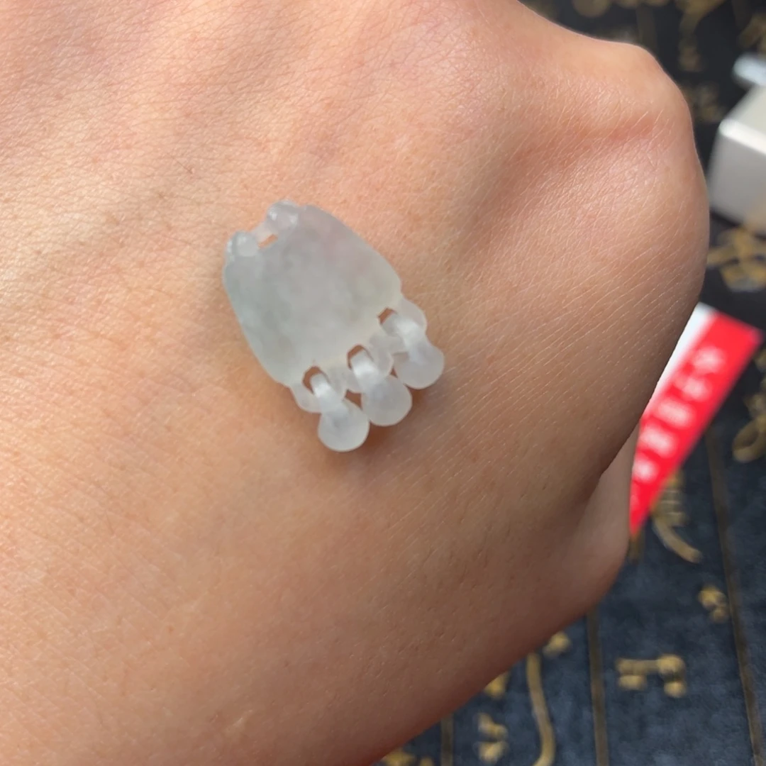 定制翡翠未镶嵌如意锁