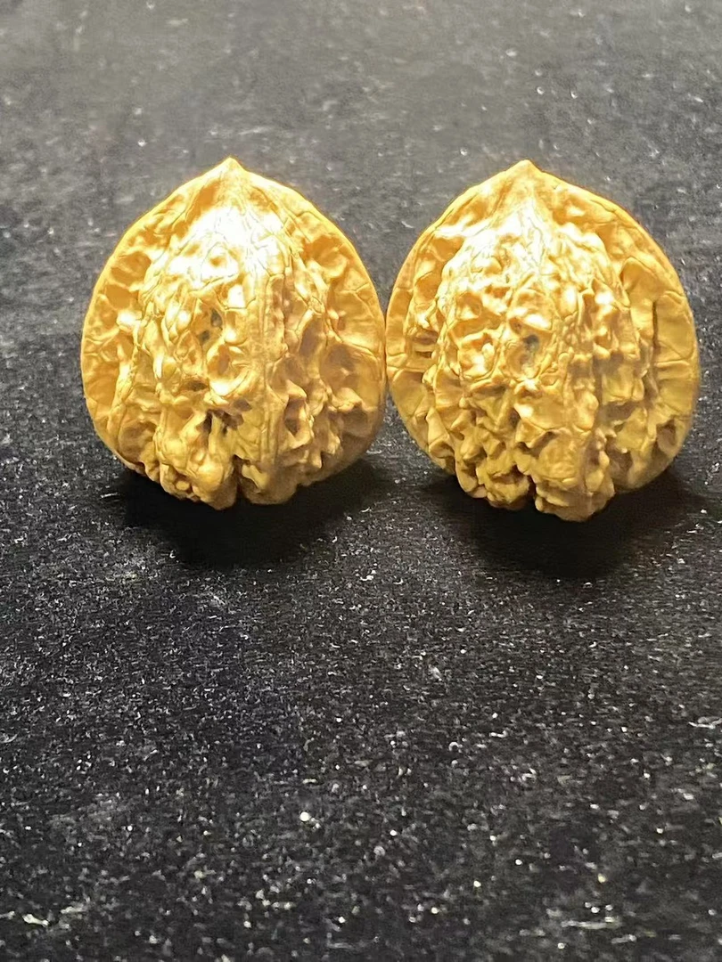 39全品天云山马蹄文玩核桃