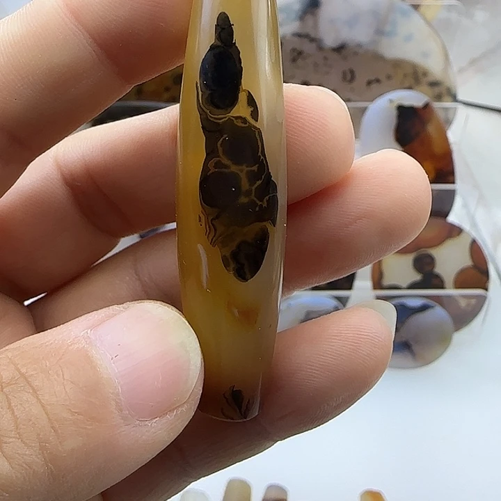 未镶嵌颈饰玛瑙/玉髓