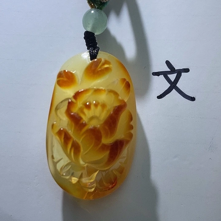 琥珀未镶嵌珠宝奇石23