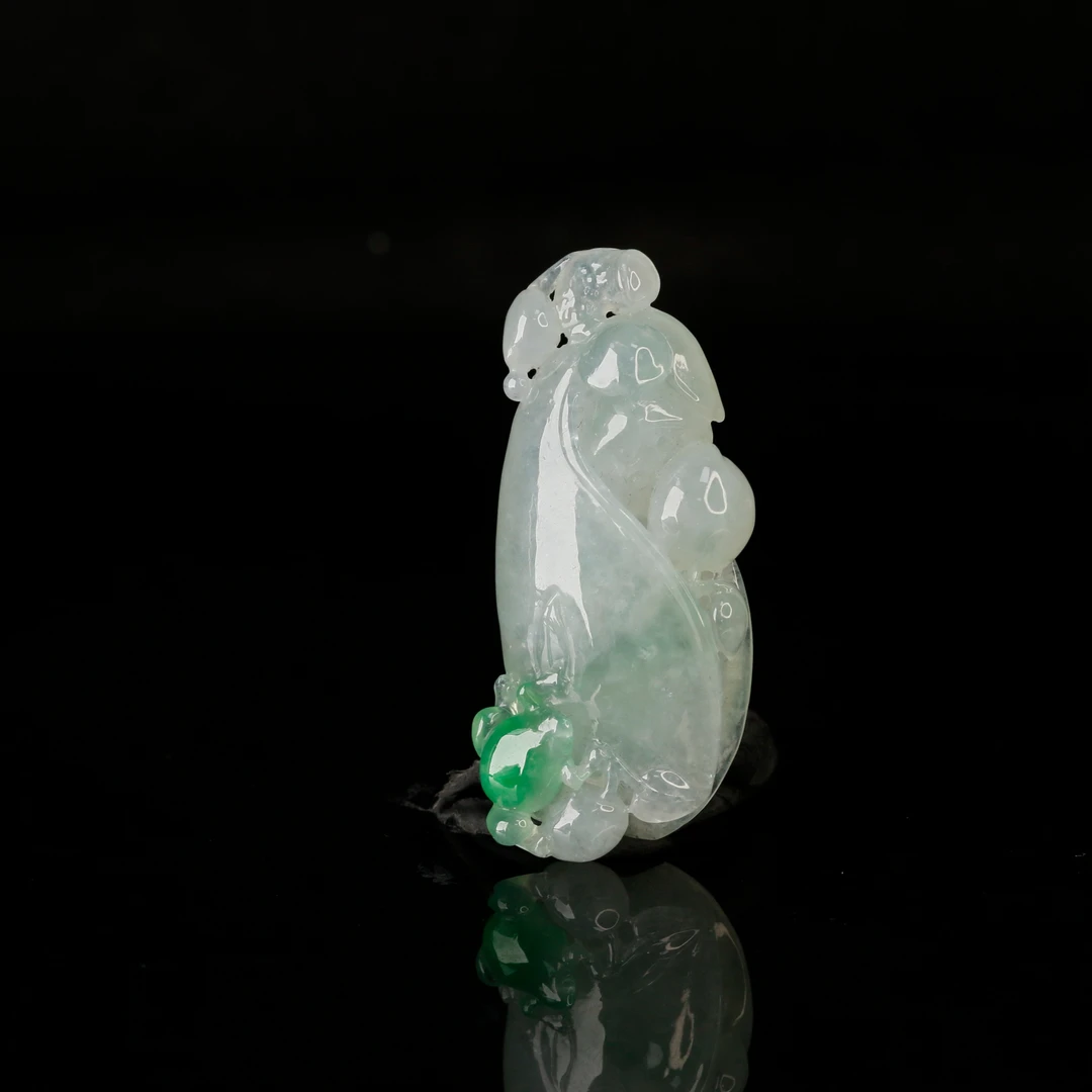 28天然缅甸翡翠A货冰飘绿花吊坠/500485北京中保拍卖