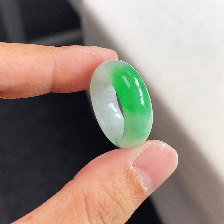 翡翠未镶嵌戒指12号
