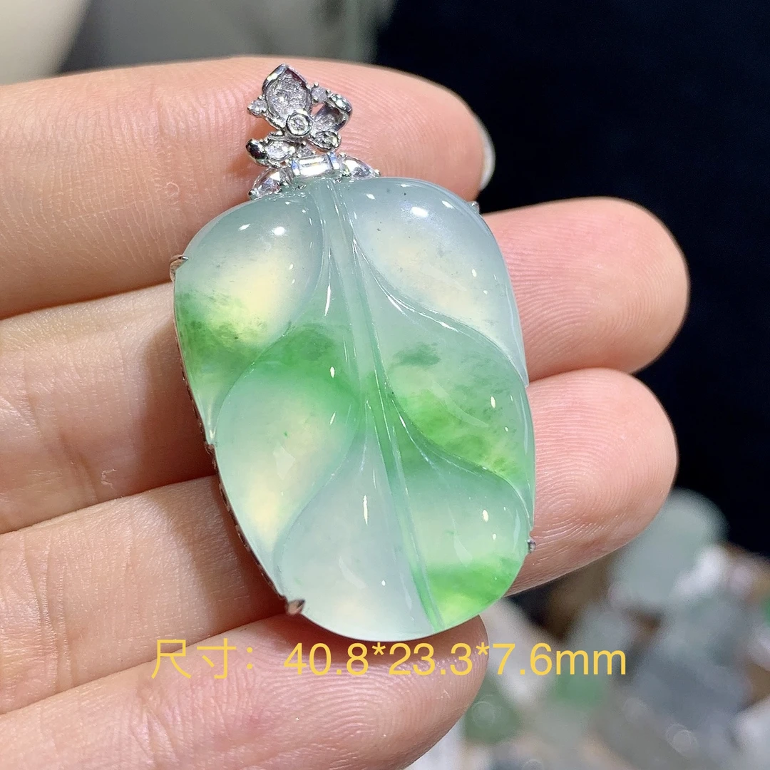 缅甸天然A货翡翠 冰种飘花阳绿饱满肥厚叶子 翡翠 18k金镶嵌