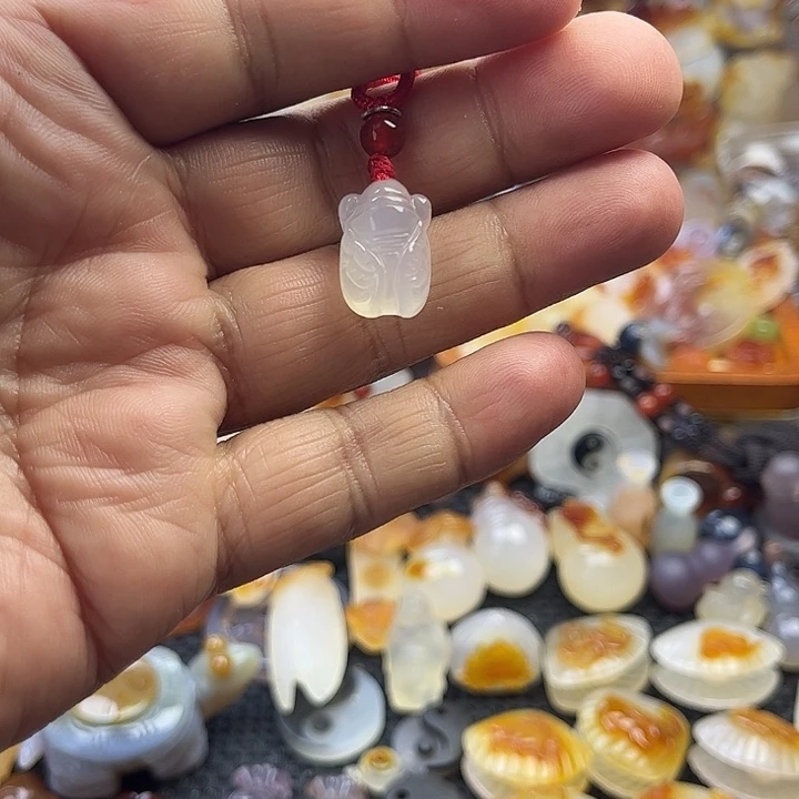 玛瑙/玉髓未镶嵌颈饰
