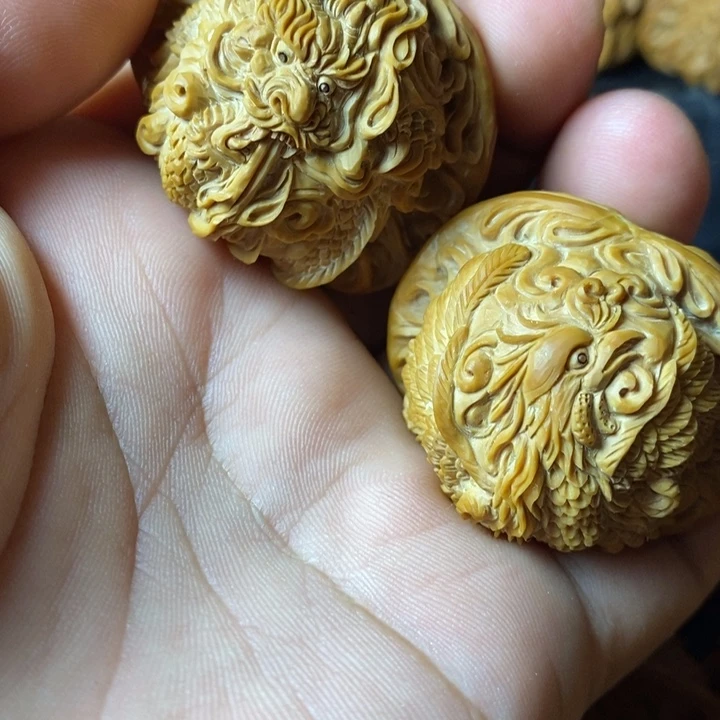 赵***森把件文玩核桃龙凤