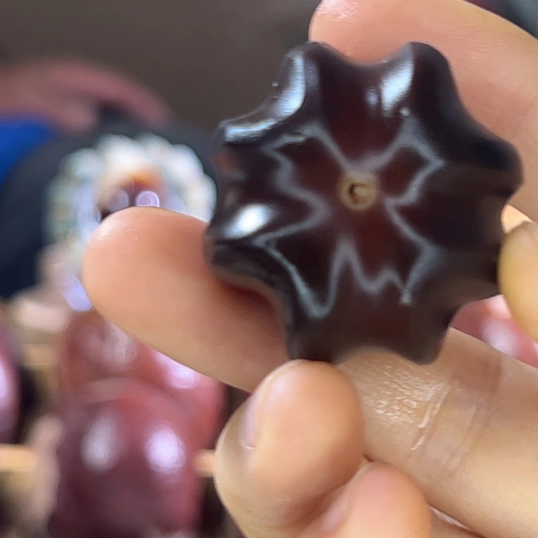 无***%吊坠千眼菩提福利