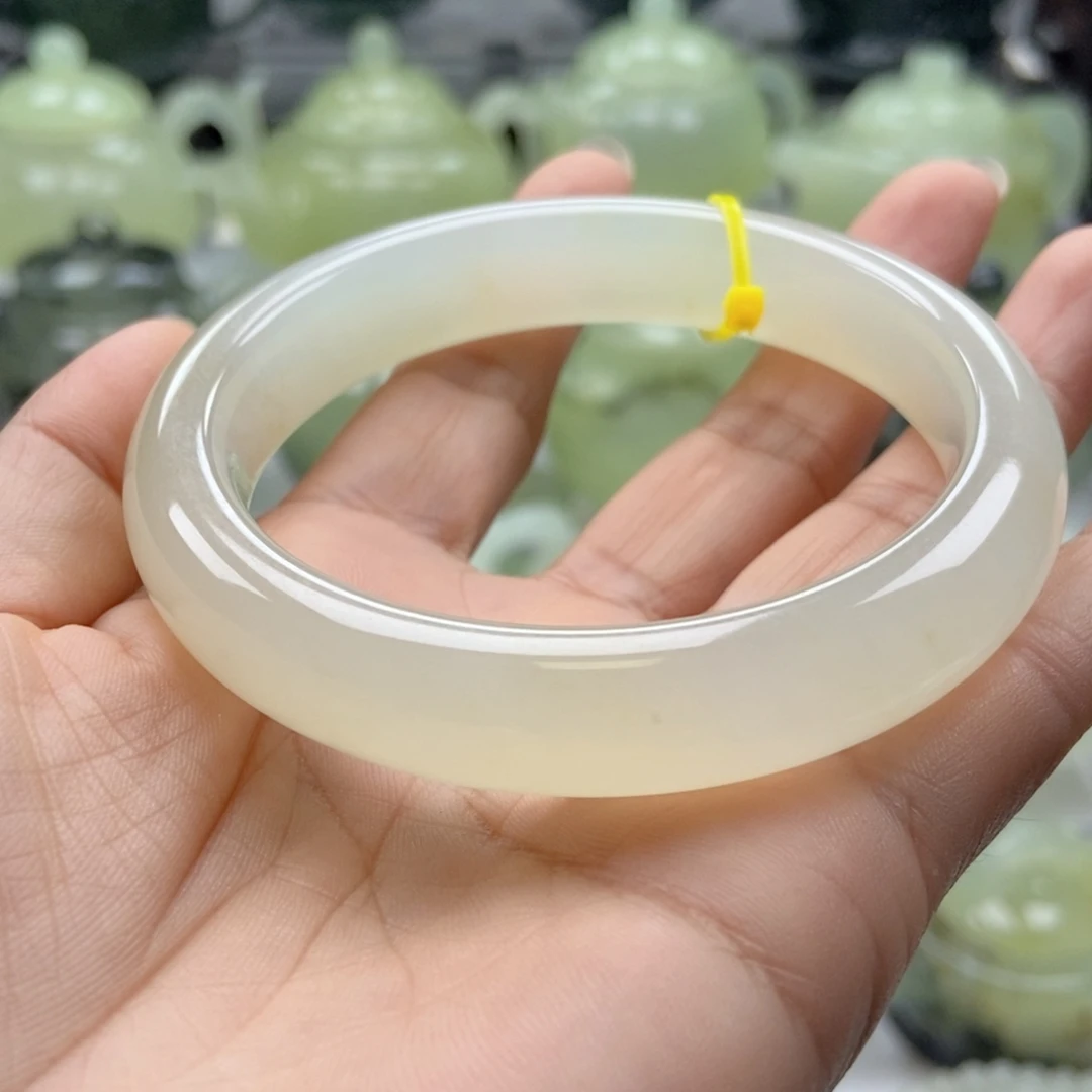 开***子未镶嵌蛇纹石玉手镯62