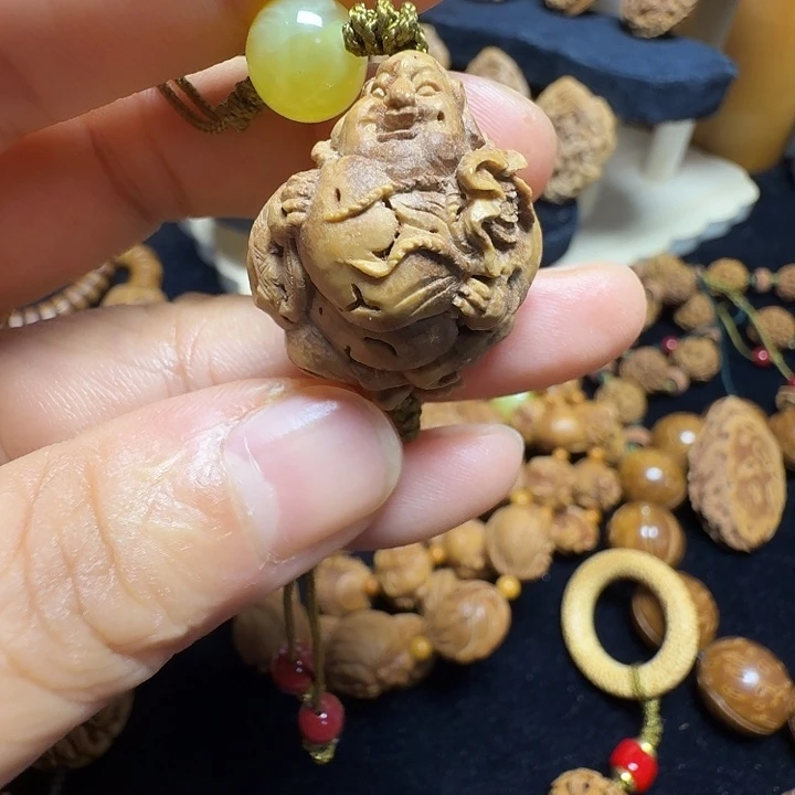 吊坠桃核纯手工福利款弥勒挂件