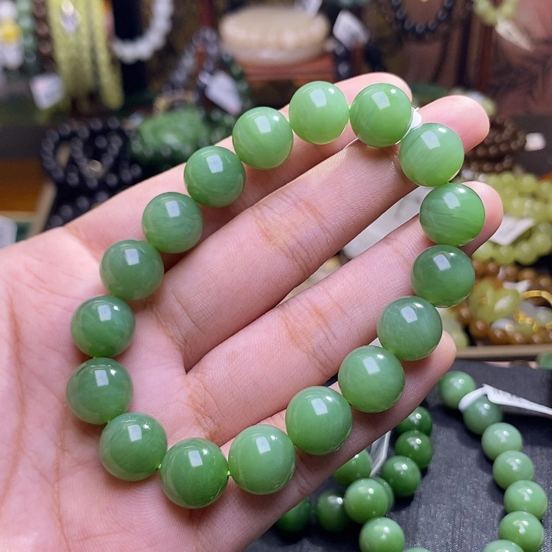 和田玉未镶嵌颈饰碧玉粉绿老料手串12mw