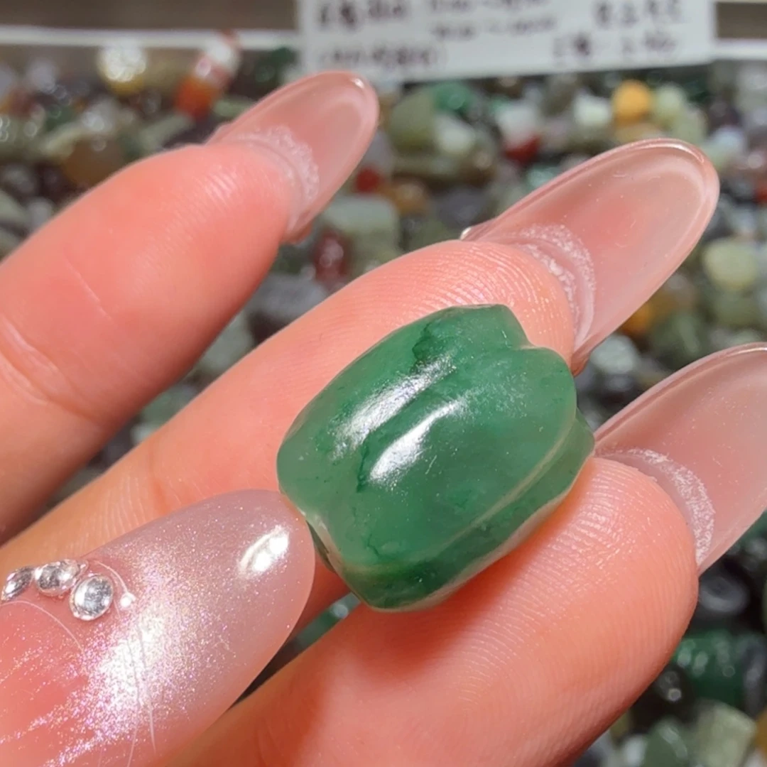 和田玉未镶嵌珠宝半成品