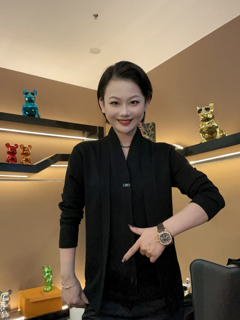 江南婷姐优选欧货-男士冬季长袖休闲罗马空气胸标时尚百搭假两件