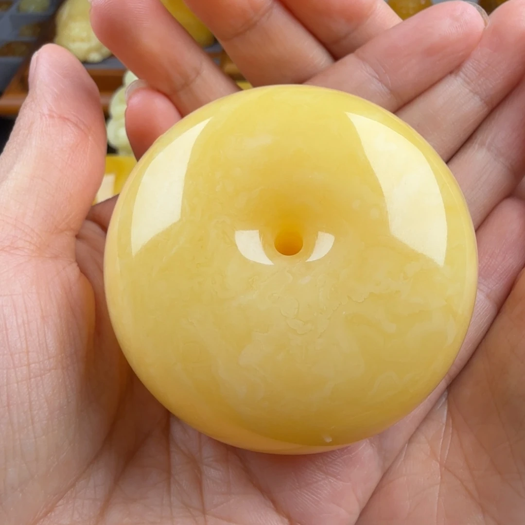 大***山琥珀颈饰未镶嵌纯天然琥珀蜜蜡无优化