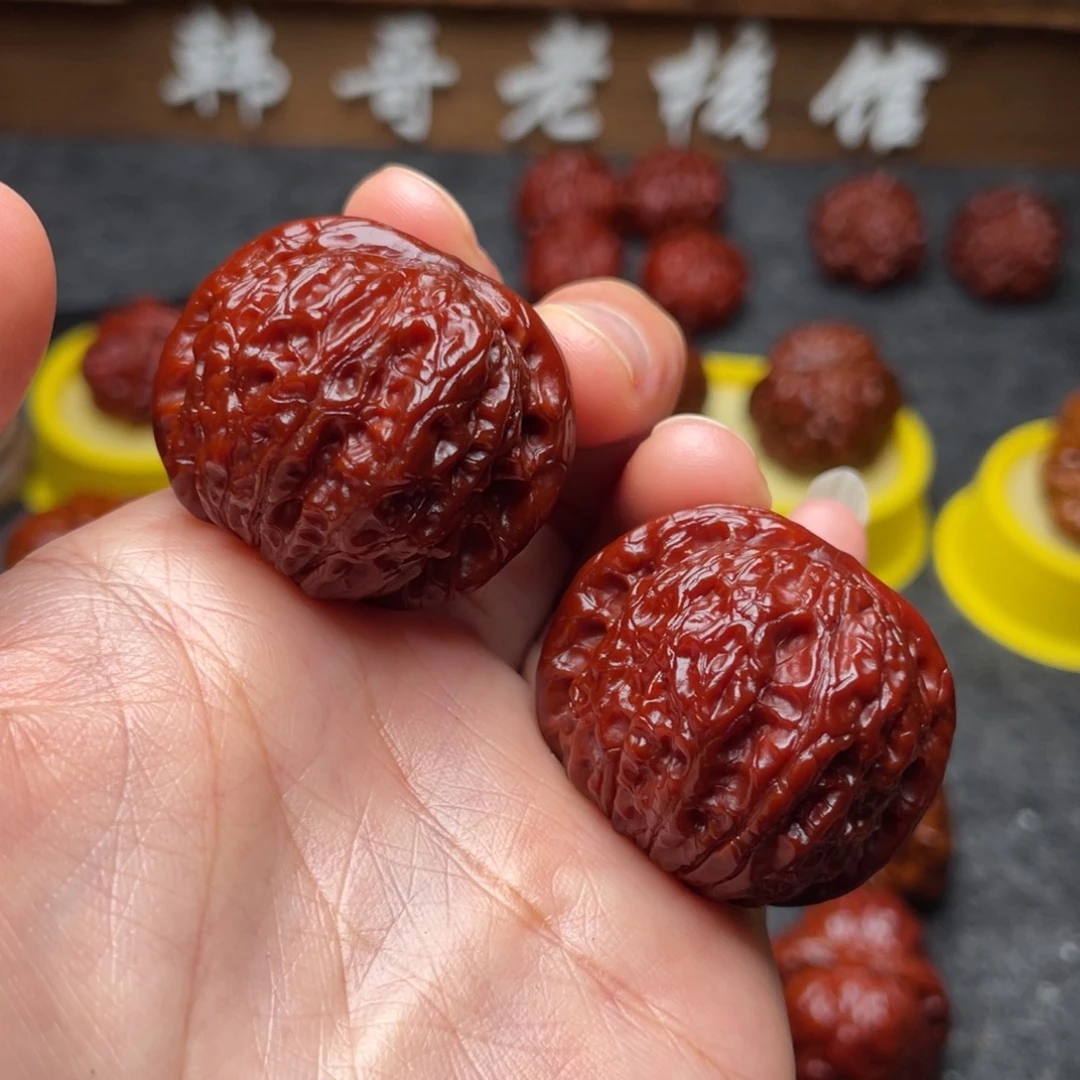 文玩核桃吊坠文玩核桃 手把件 血麒麟 35