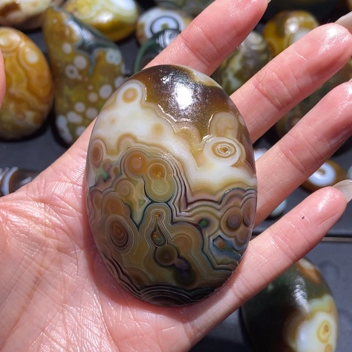 【闪购商品】未镶嵌玛瑙/玉髓珠宝奇石z