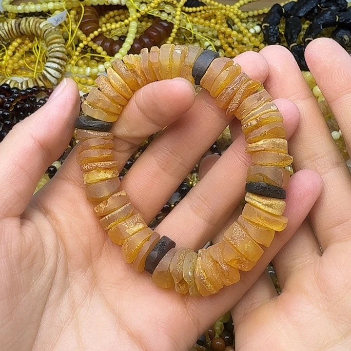 琥珀未镶嵌珠宝奇石