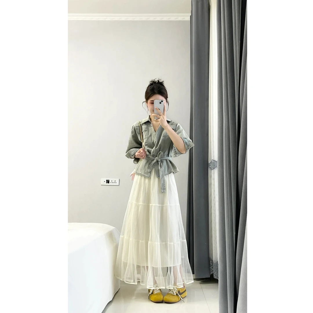 2025夏季新款韩系穿搭高级感牛仔衬衫上衣搭配高腰半身裙两件套女