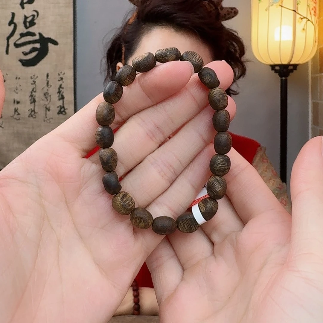 沉香手串海南乌身圆叶随形