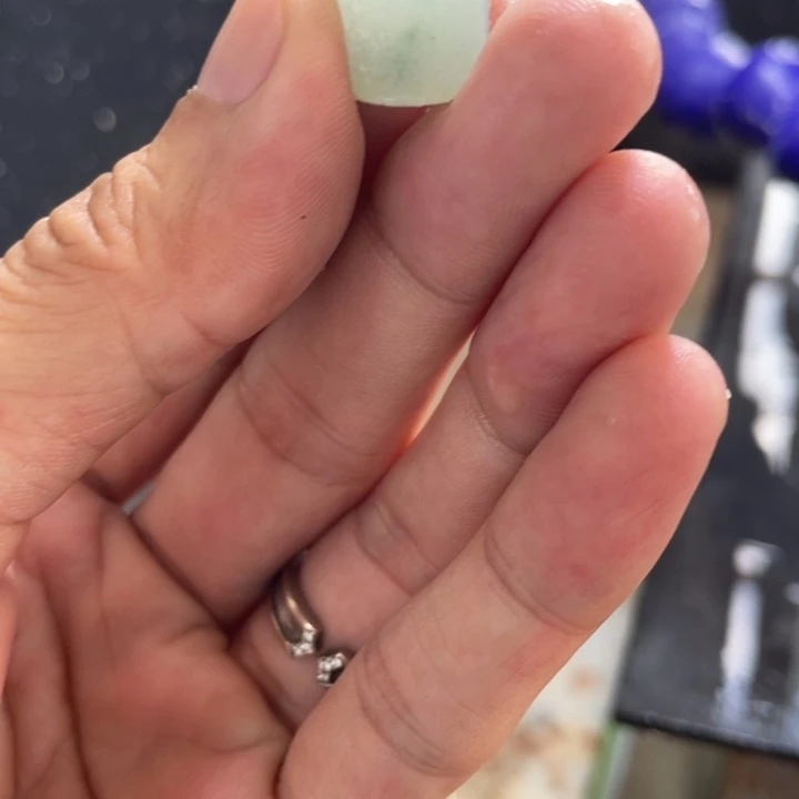 简***生定制翡翠未镶嵌边角料