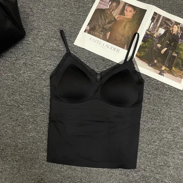 时尚蕾丝花边背心（有胸垫）