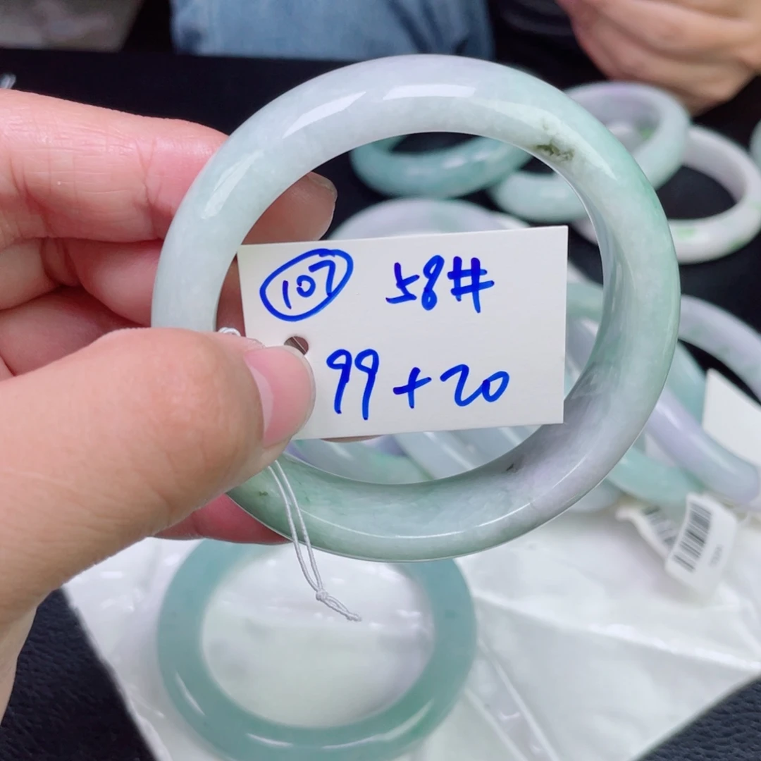 翡翠未镶嵌手镯107