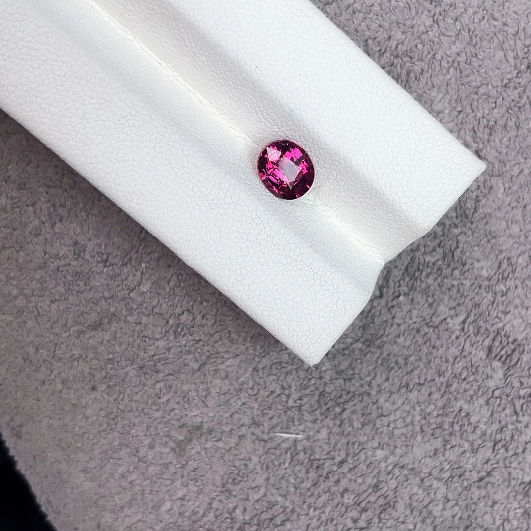 石榴石裸石未镶嵌1.71Ct