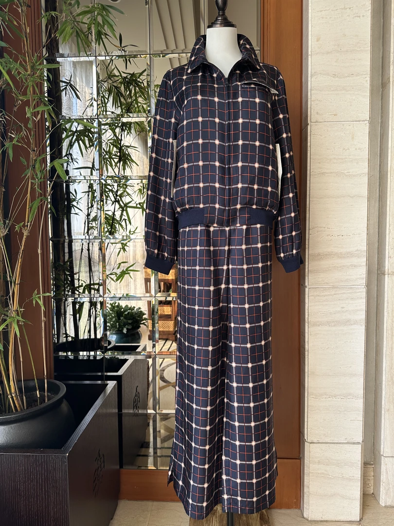 桑蚕丝休闲格子气质套装