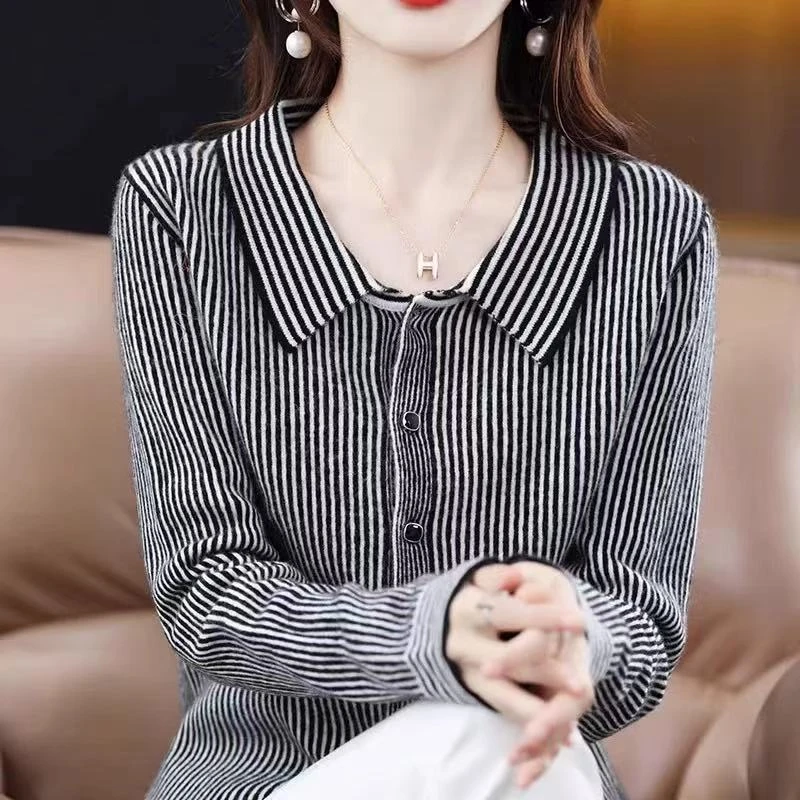 7680 时尚高级感新款秋季法式设计休闲宽松条纹针织毛衣