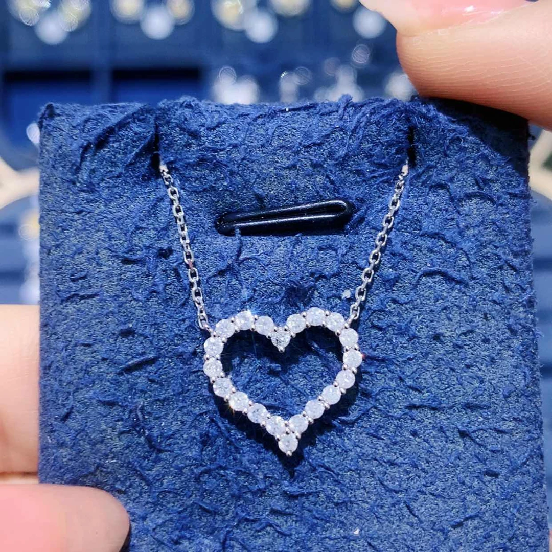 【闪购商品】钻石颈饰18K金镶嵌项链