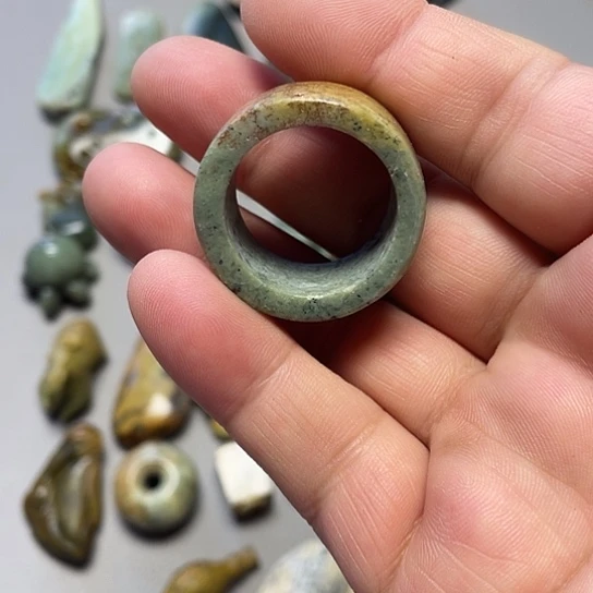 岫岩河磨玉（透闪石质玉）未镶嵌挂件