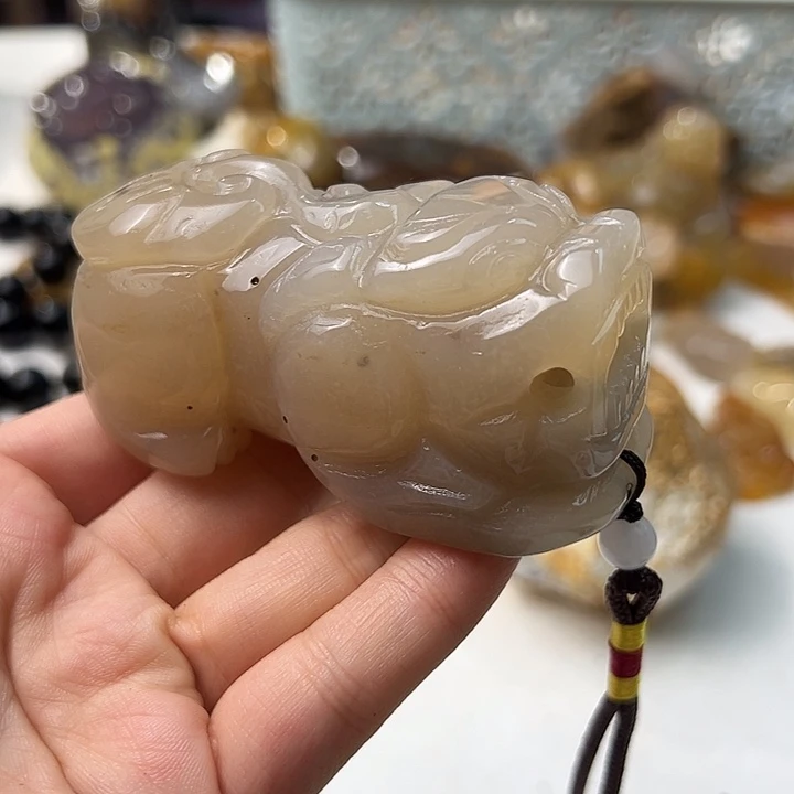 未镶嵌颈饰玛瑙/玉髓