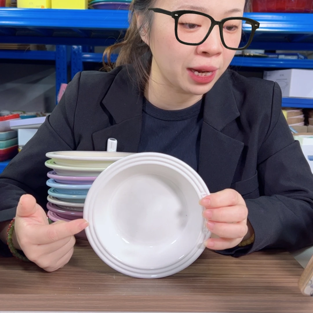 陶瓷纯白的小草帽微瑕