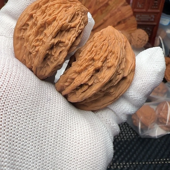 文玩核桃吊坠全品虎头半壁福利