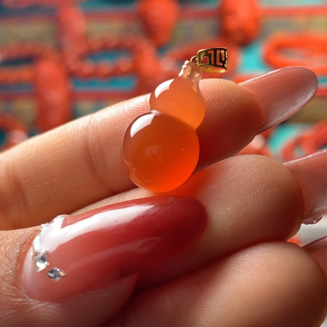 吊坠(不含链)18K金镶嵌南红玛瑙