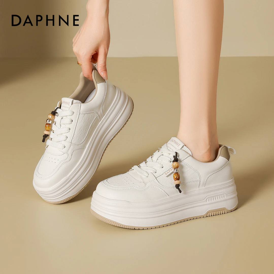 达芙妮女鞋2025新款增高流苏低帮春秋季休闲板鞋小众百搭时尚厚底