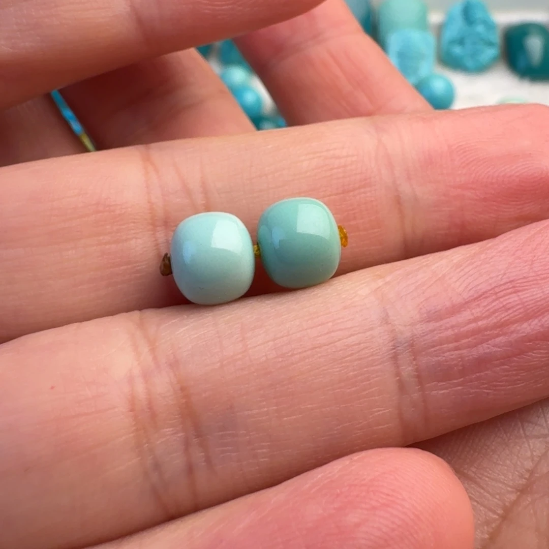 绿松石未镶嵌珠宝奇石