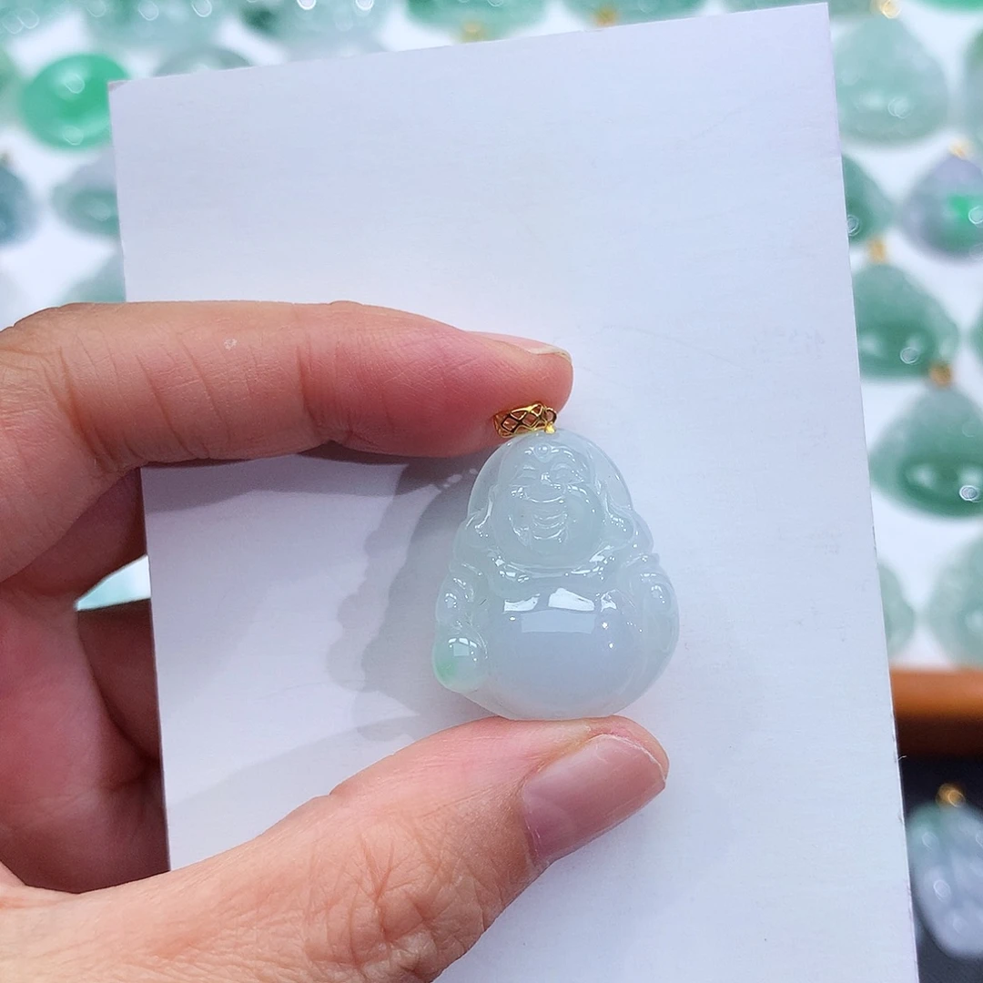 翡翠18K金镶嵌颈饰翡翠吊坠