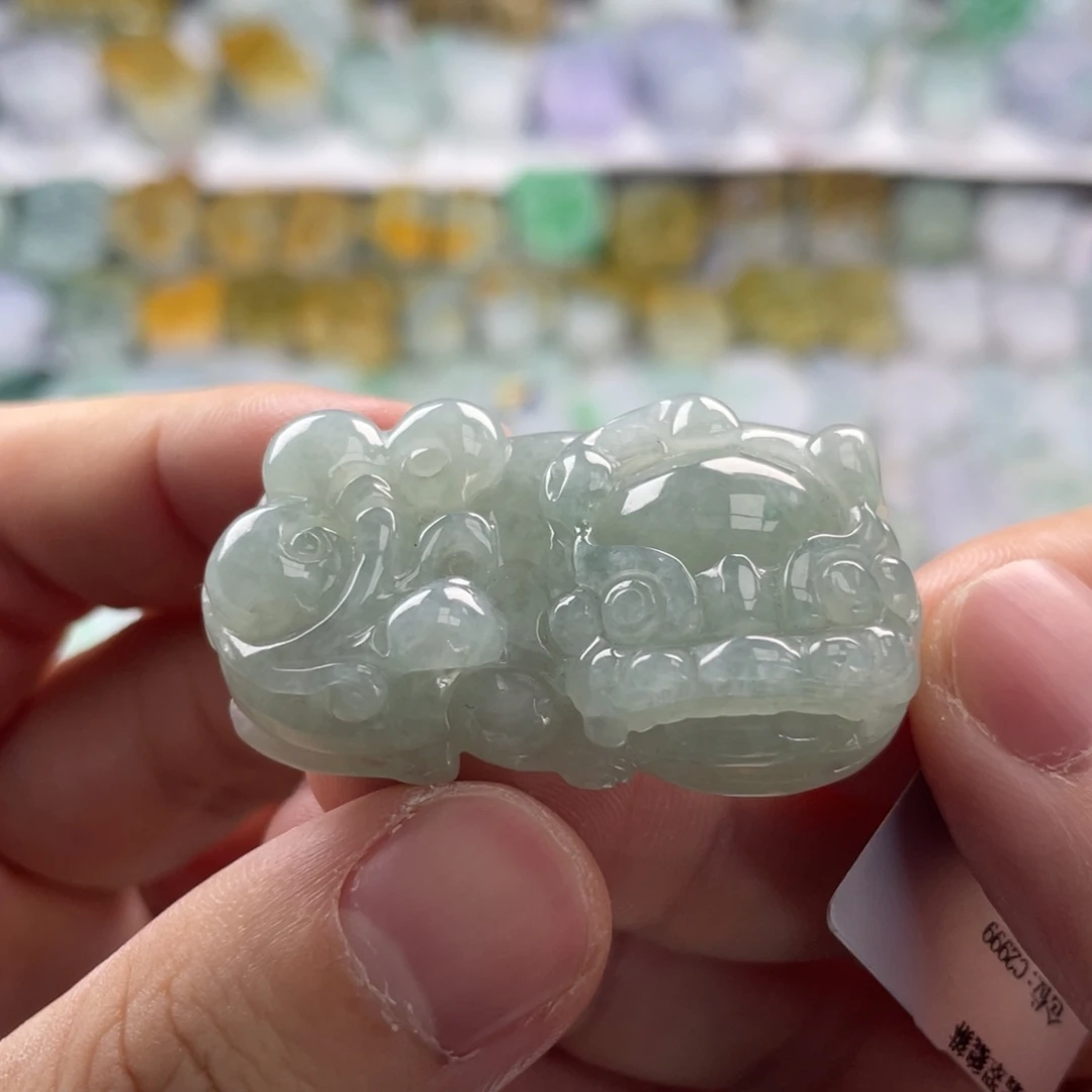 翡翠未镶嵌颈饰貔貅5