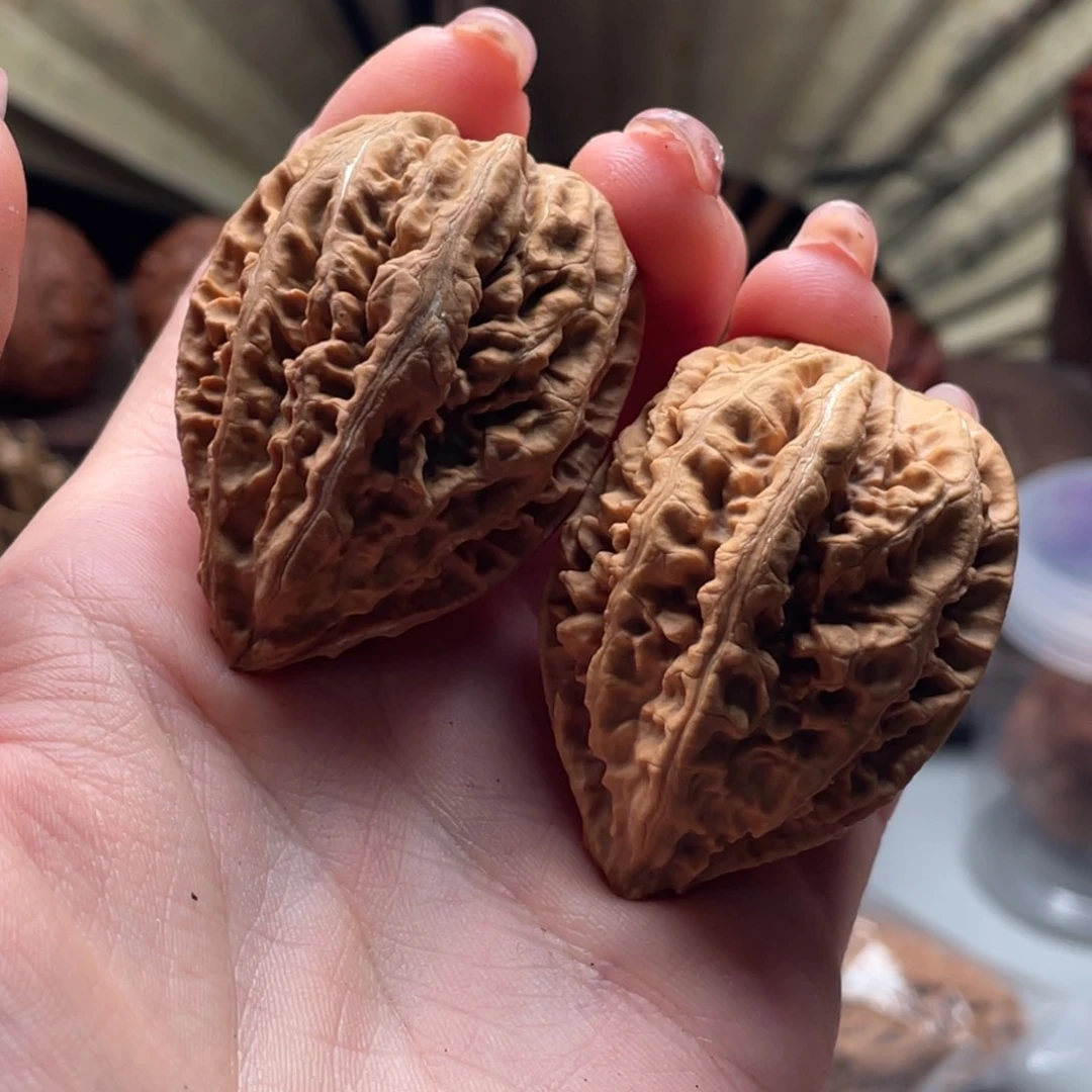 文玩核桃把件楸刀鱼135