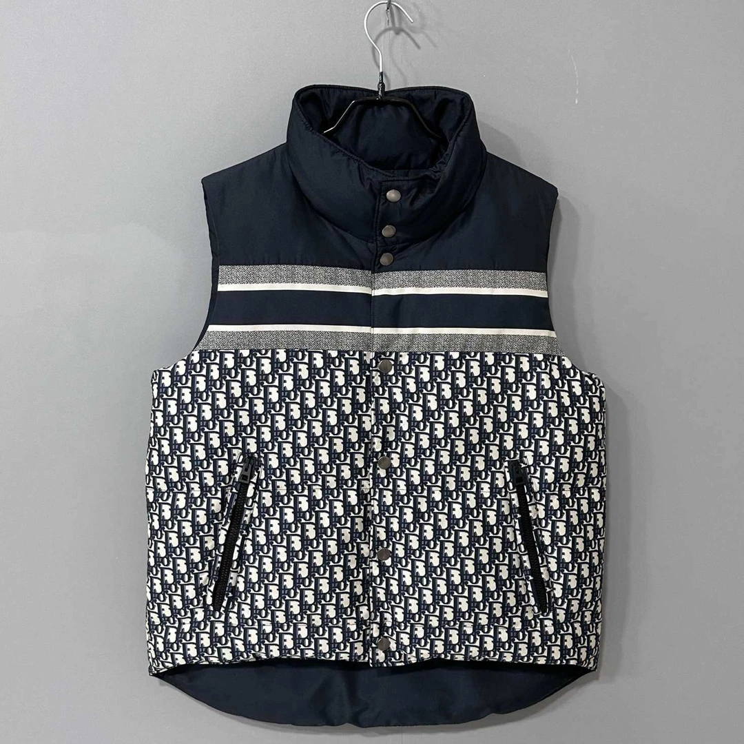 99新 DIOR/迪奥 老花满印双面穿羽绒马甲/99新/M码/16210