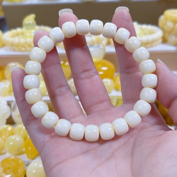 未镶嵌颈饰琥珀天然蜜蜡