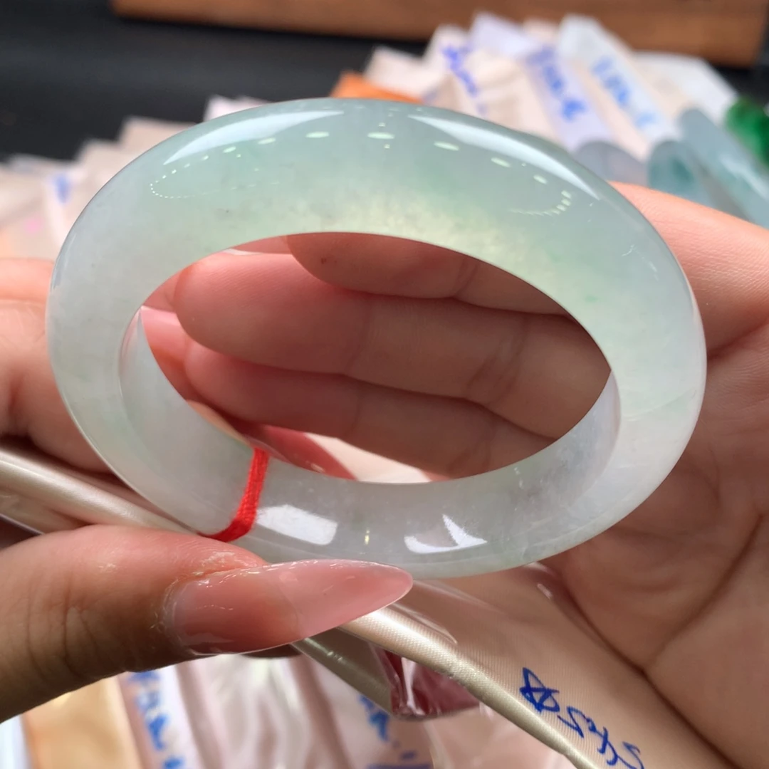 翡翠未镶嵌手镯54.4正圈