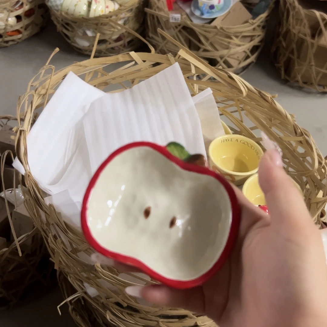 搪瓷微瑕苹果料碟两个
