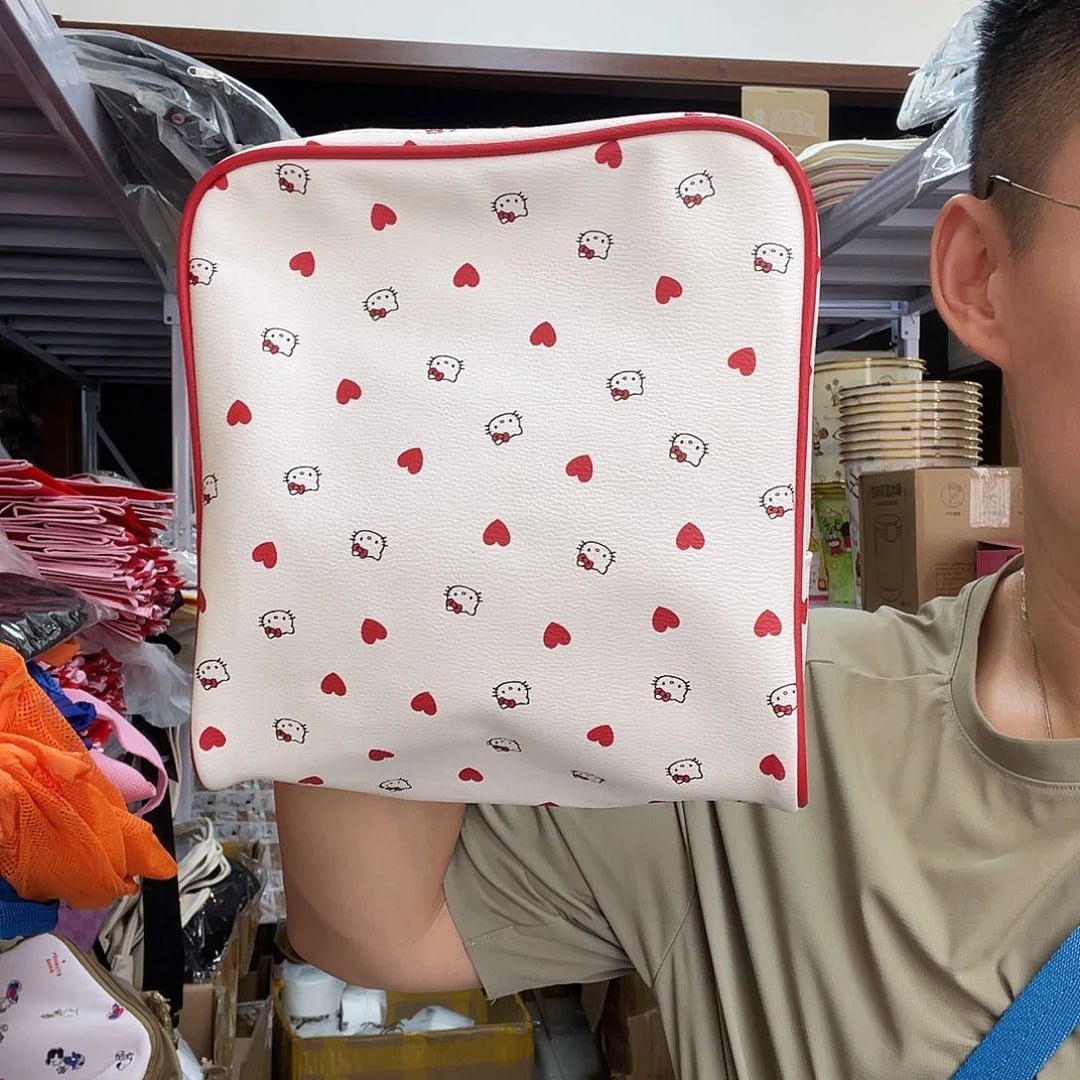 PU化妆包等各种产品和